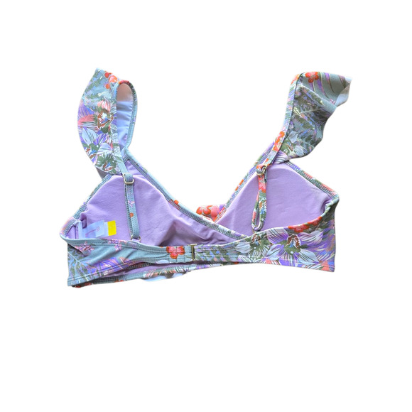 No Boundaries 
Women's bikini top floral print purple
Large 
Made in China
82% - Picture 2 of 2
